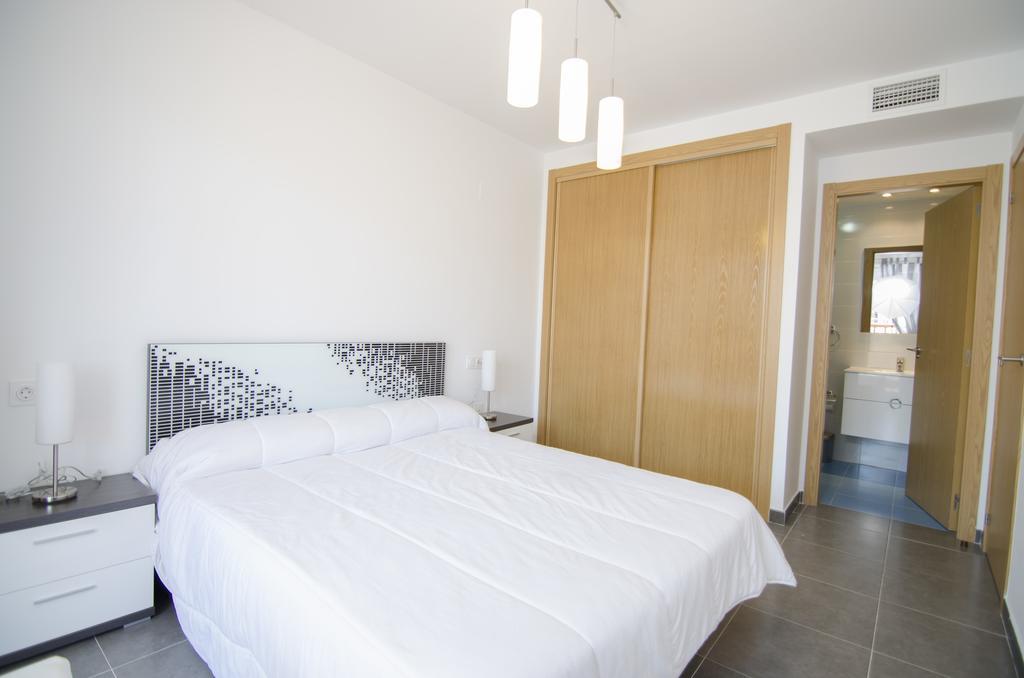 Residencial Linnea Sol By Mar Holidays Orihuela Buitenkant foto
