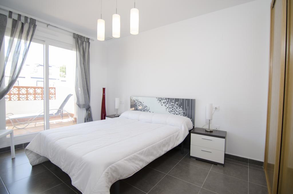 Residencial Linnea Sol By Mar Holidays Orihuela Buitenkant foto