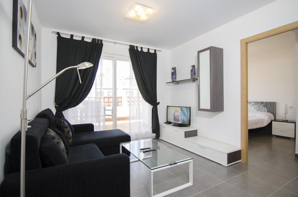 Residencial Linnea Sol By Mar Holidays Orihuela Buitenkant foto
